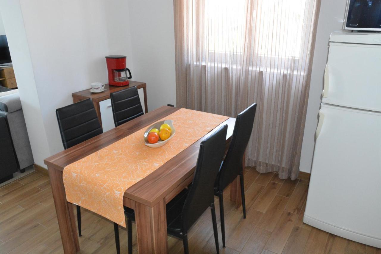 Sole Apartment Turanj Exterior foto