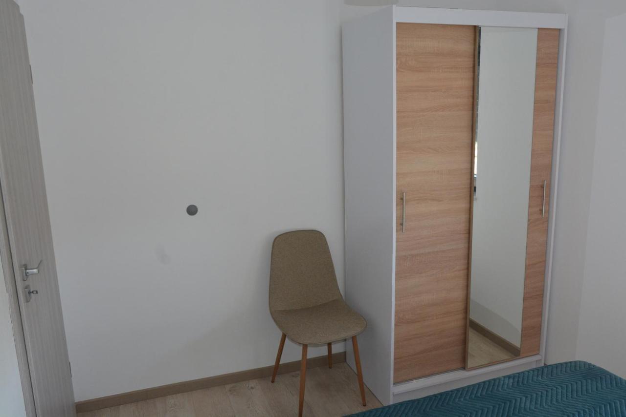 Sole Apartment Turanj Exterior foto
